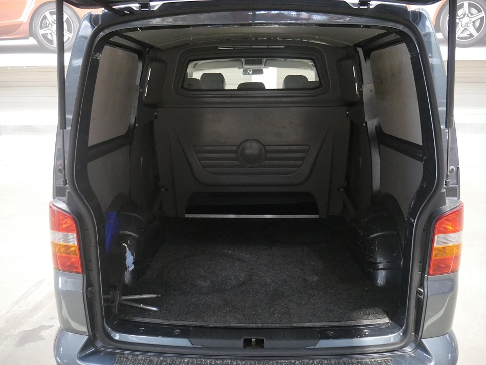 Volkswagen Transporter 1.9TDi  5míst