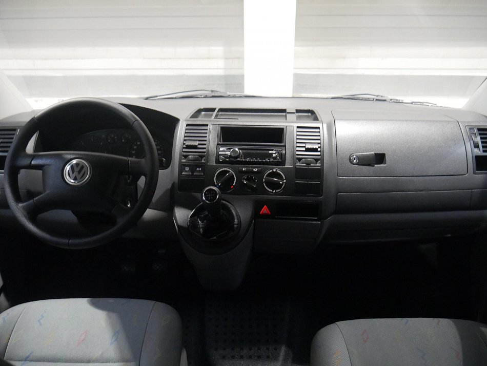 Volkswagen Transporter 1.9TDi  5míst