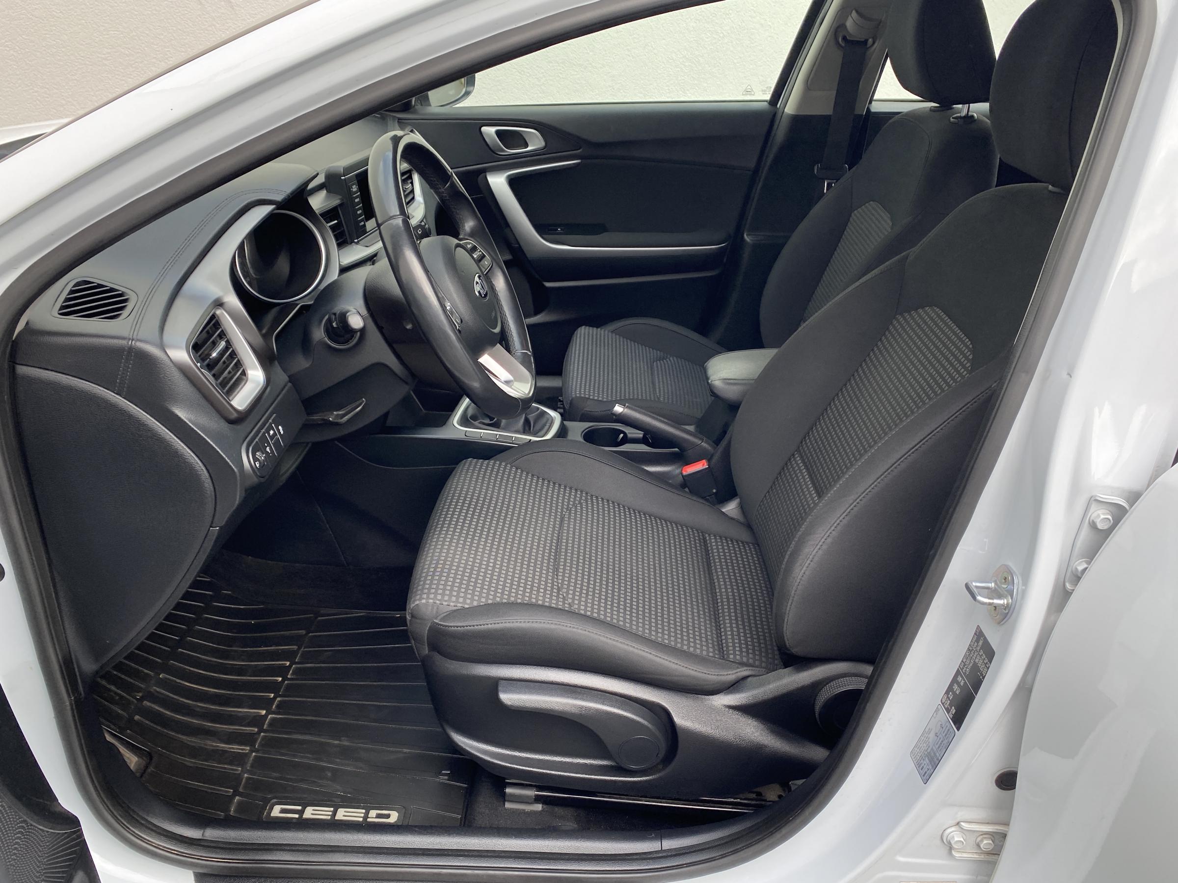 Kia Cee´d, 2019 - pohled č. 9