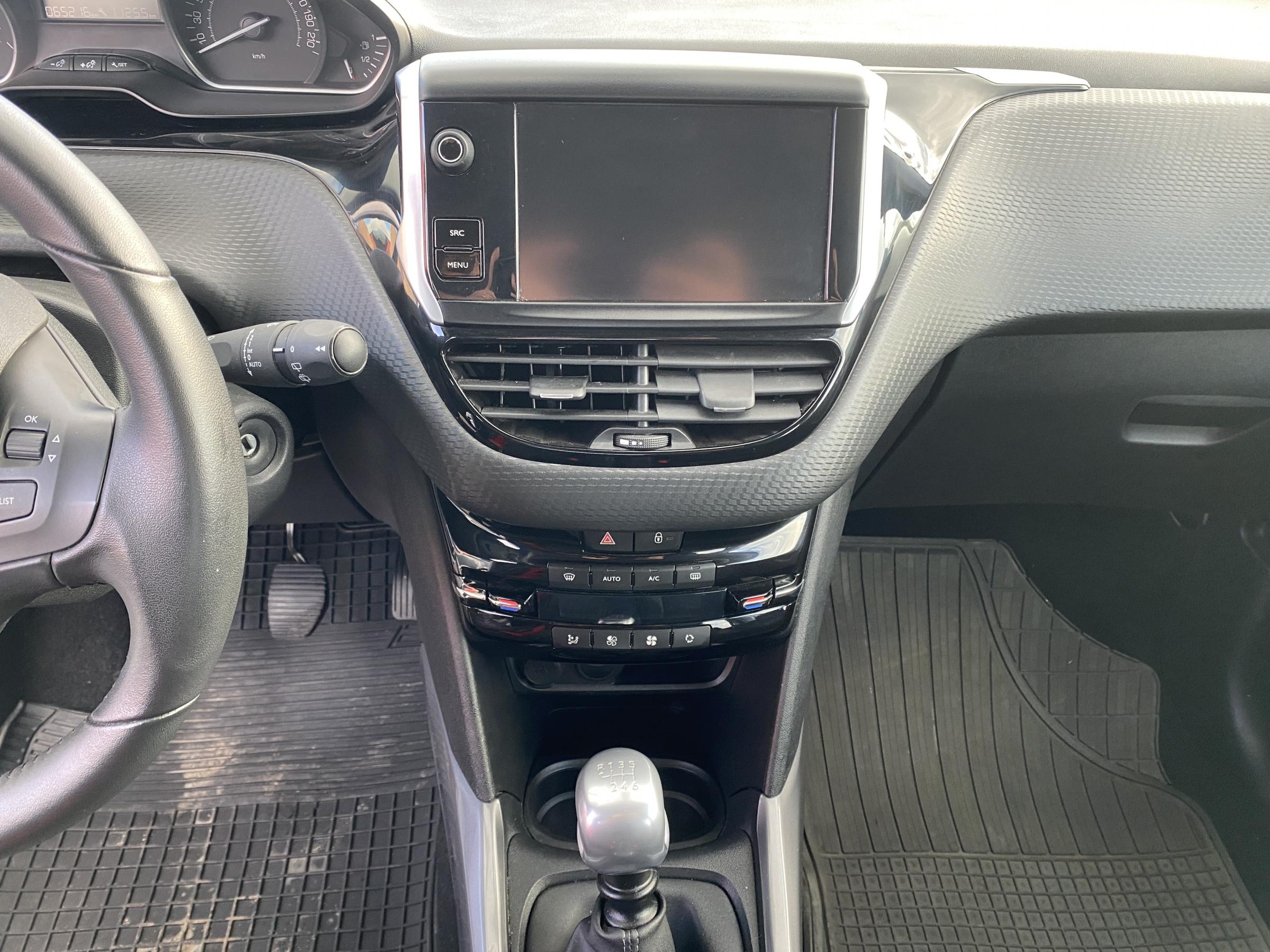 Peugeot 2008, 2018 - pohled č. 14