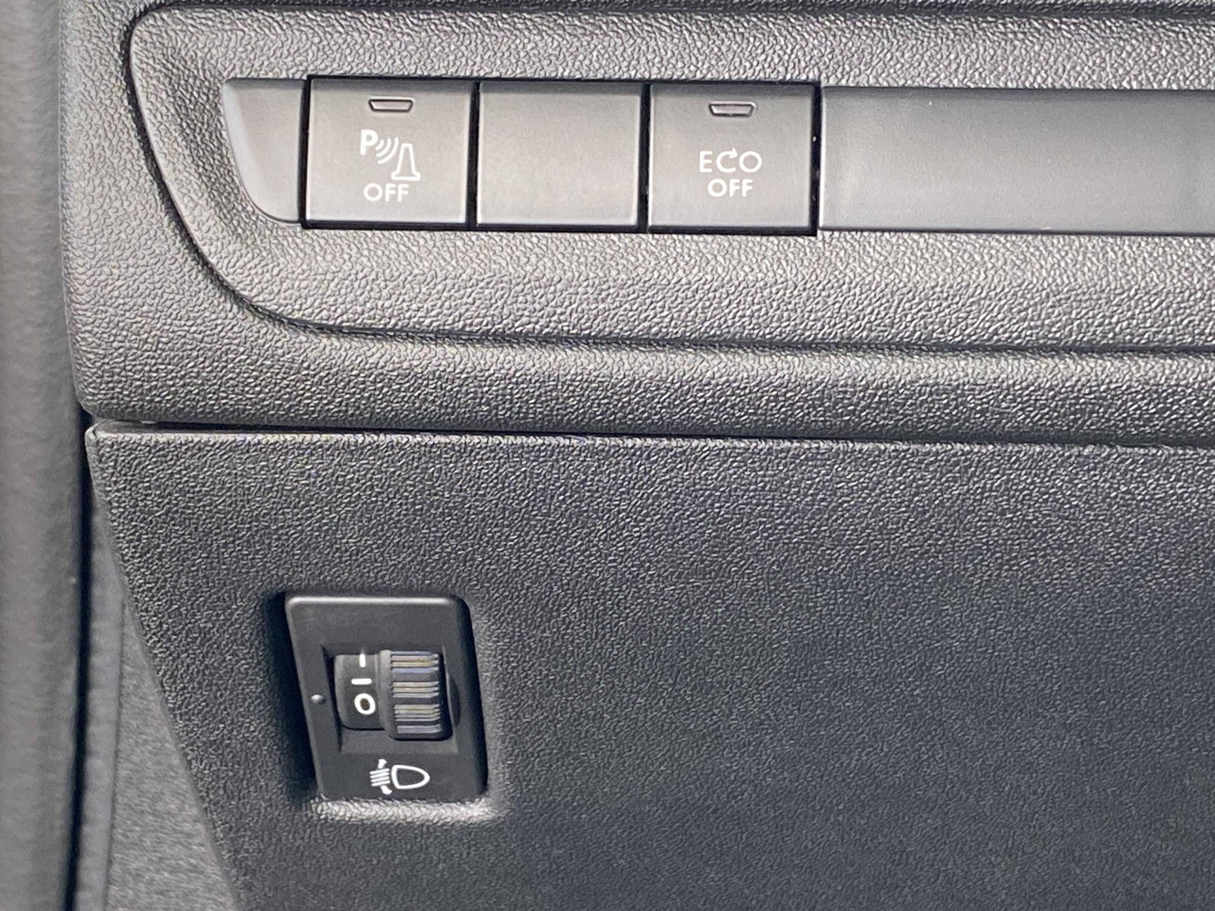 Peugeot 2008, 2018 - pohled č. 18