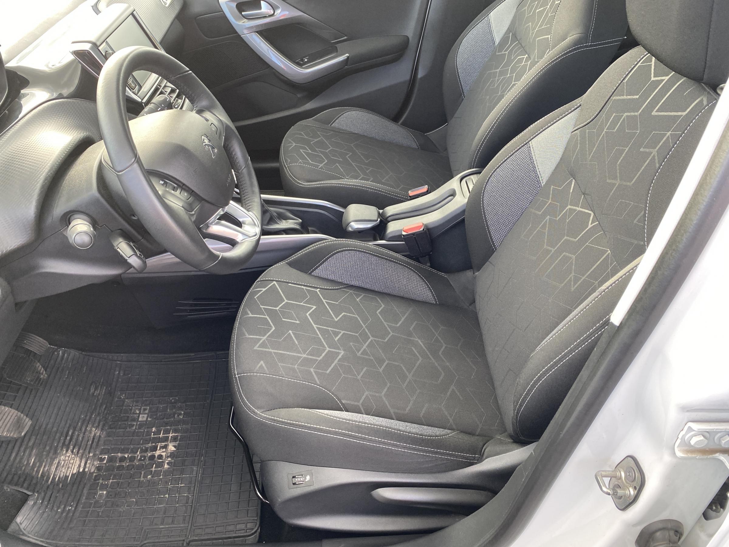 Peugeot 2008, 2018 - pohled č. 9