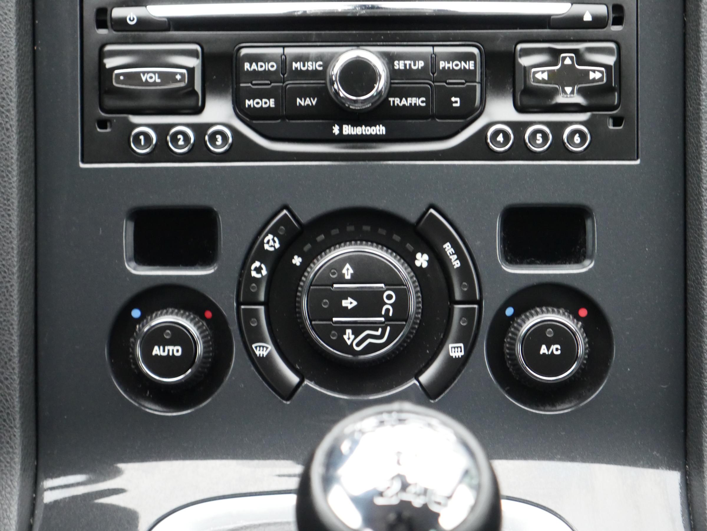 Peugeot 5008, 2016 - pohled č. 13