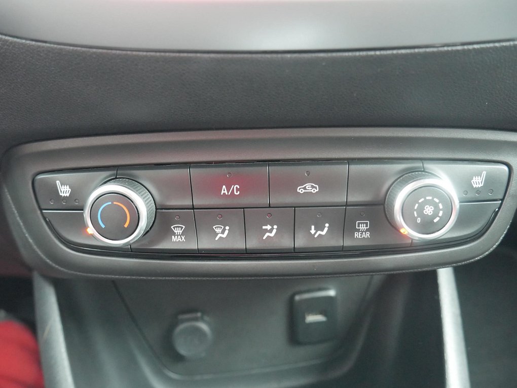 Opel Crossland X 1.2 PT 