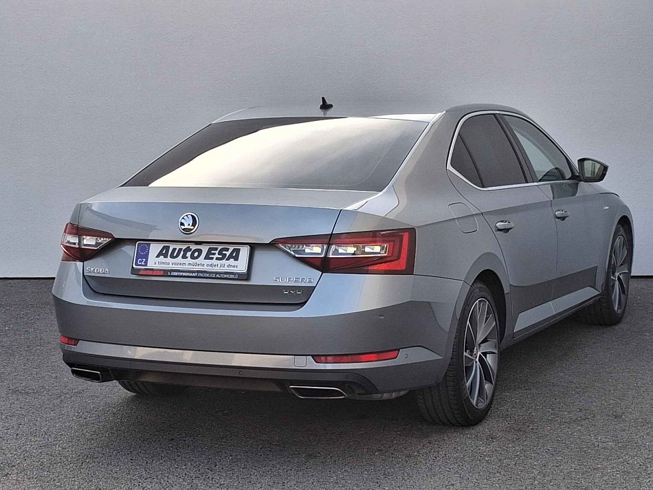 Škoda Superb III 2.0TSI  4x4