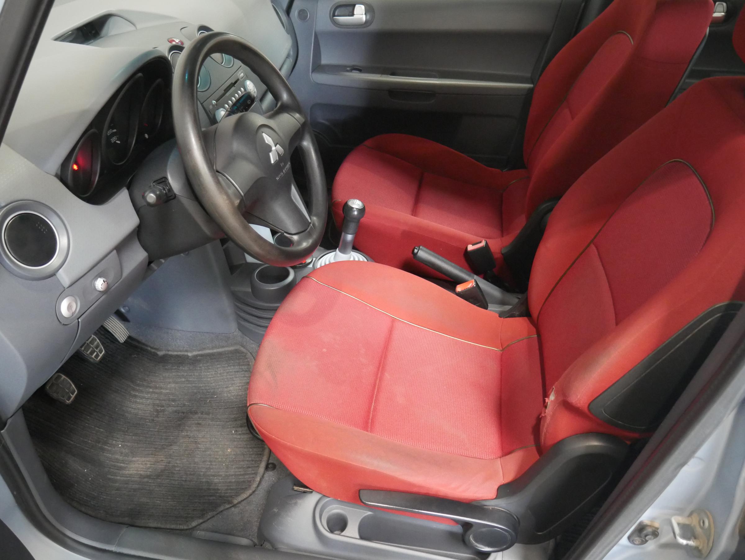 Mitsubishi Colt, 2005 - pohled č. 9