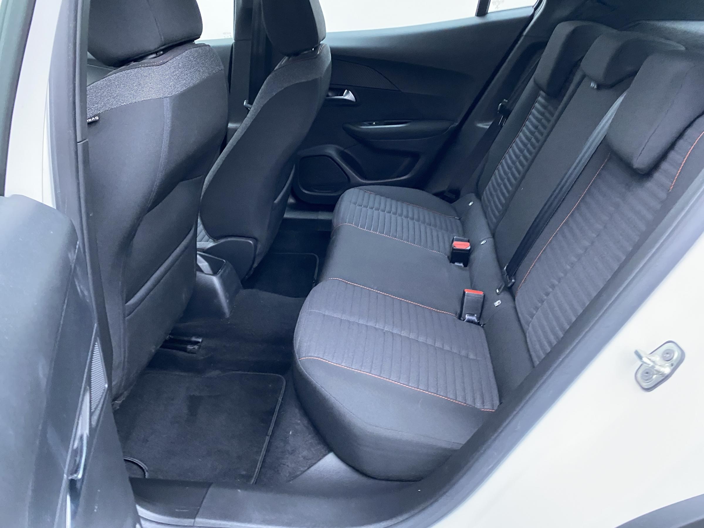 Peugeot 2008, 2021 - pohled č. 14