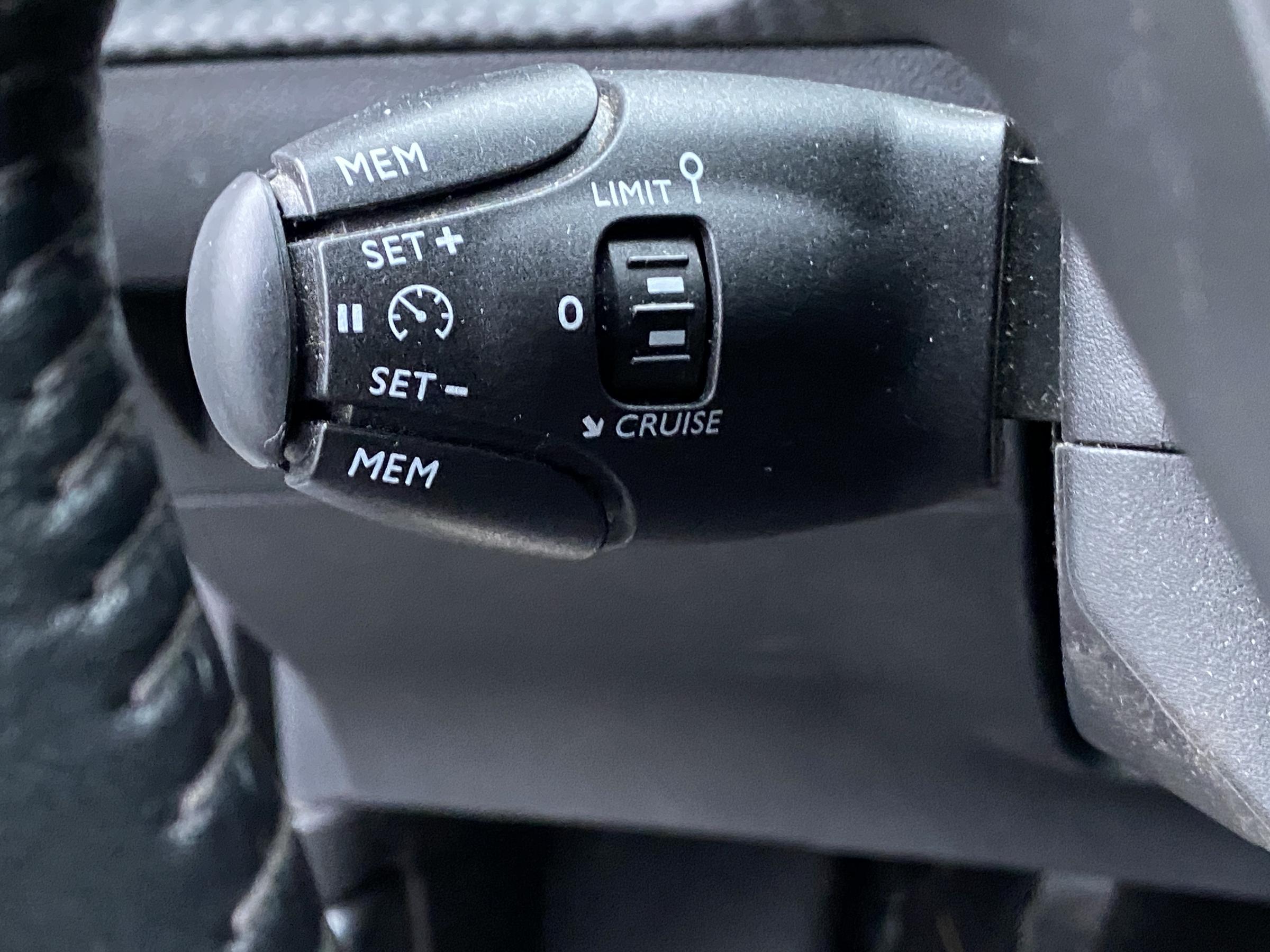 Peugeot 2008, 2021 - pohled č. 16