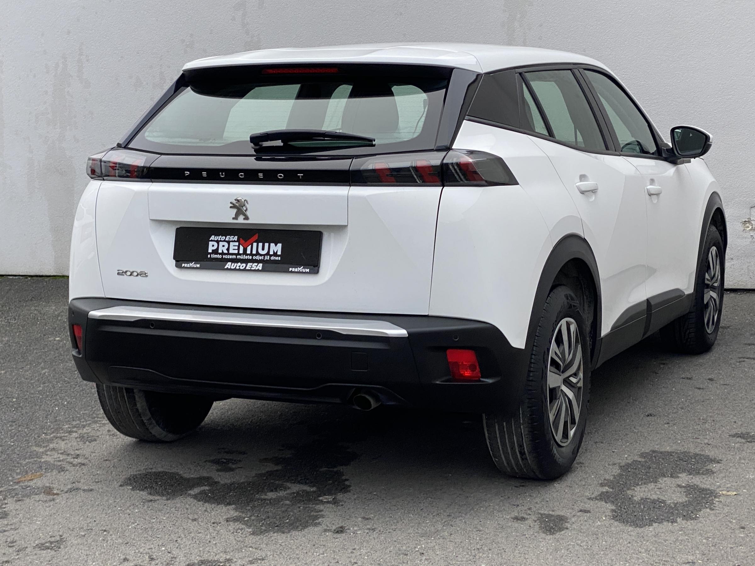 Peugeot 2008, 2021 - pohled č. 4