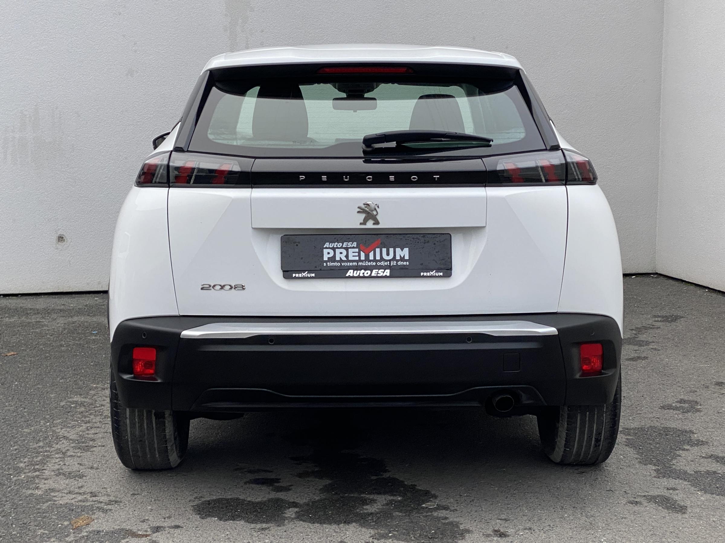 Peugeot 2008, 2021 - pohled č. 5