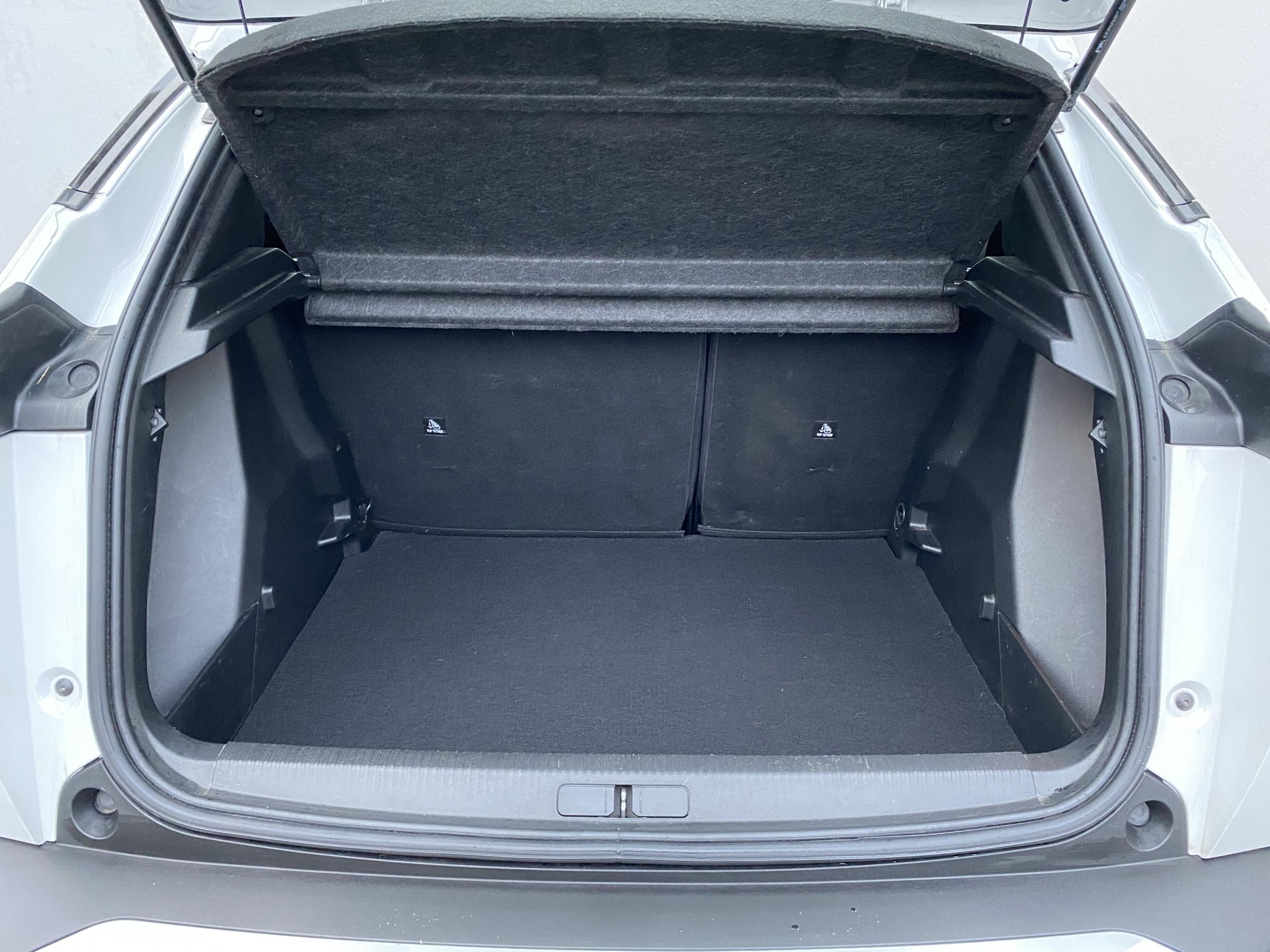 Peugeot 2008, 2021 - pohled č. 7