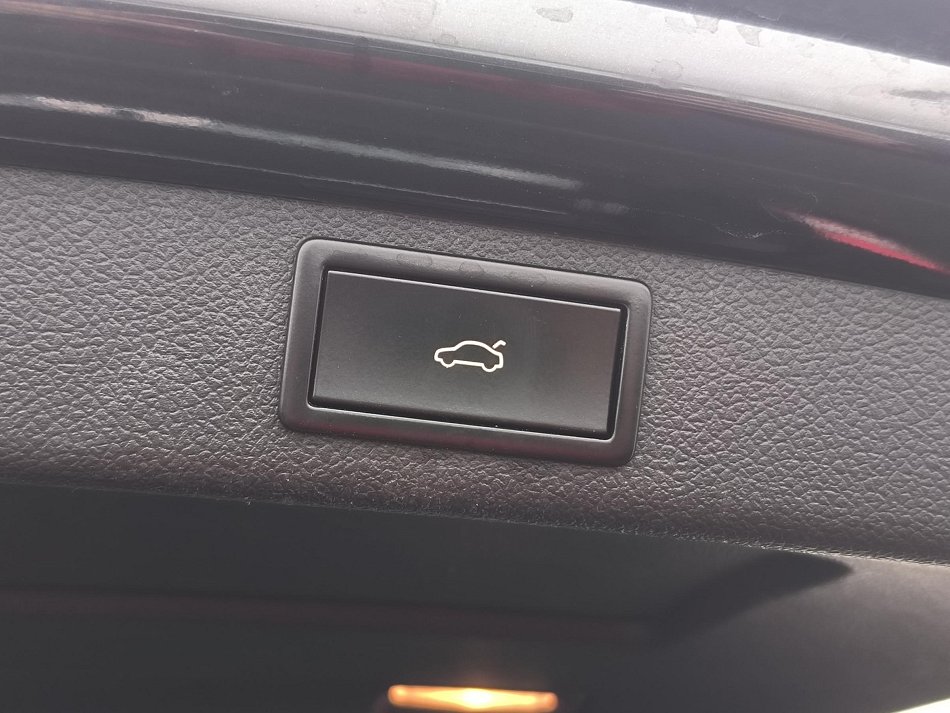 Škoda Superb II 2.0 TDi Elegance 4x4