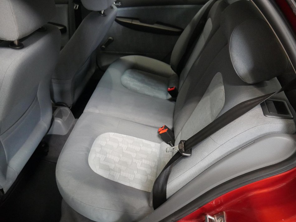 Škoda Fabia I 1.4i 16V 