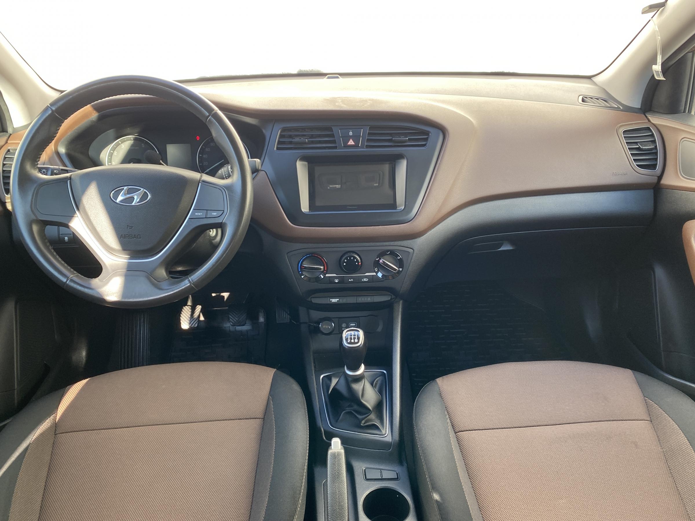 Hyundai i20, 2017 - pohled č. 8