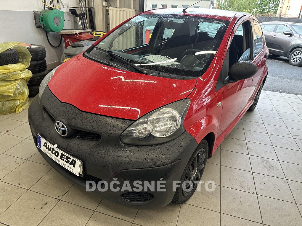 Toyota Aygo 1.0i 