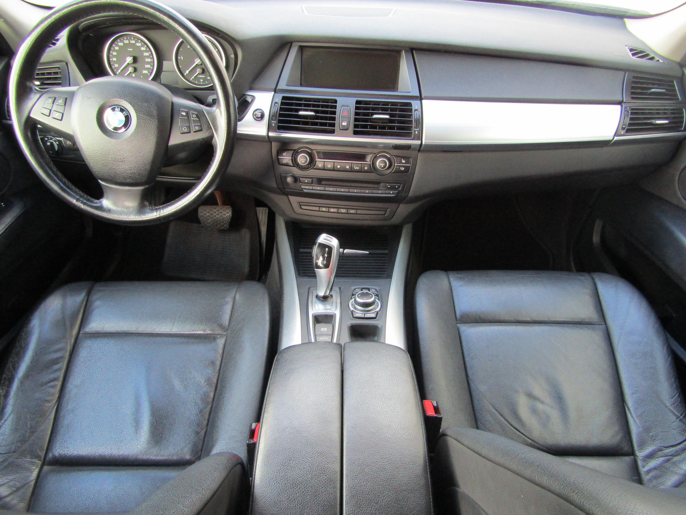 BMW X5, 2010 - pohled č. 11