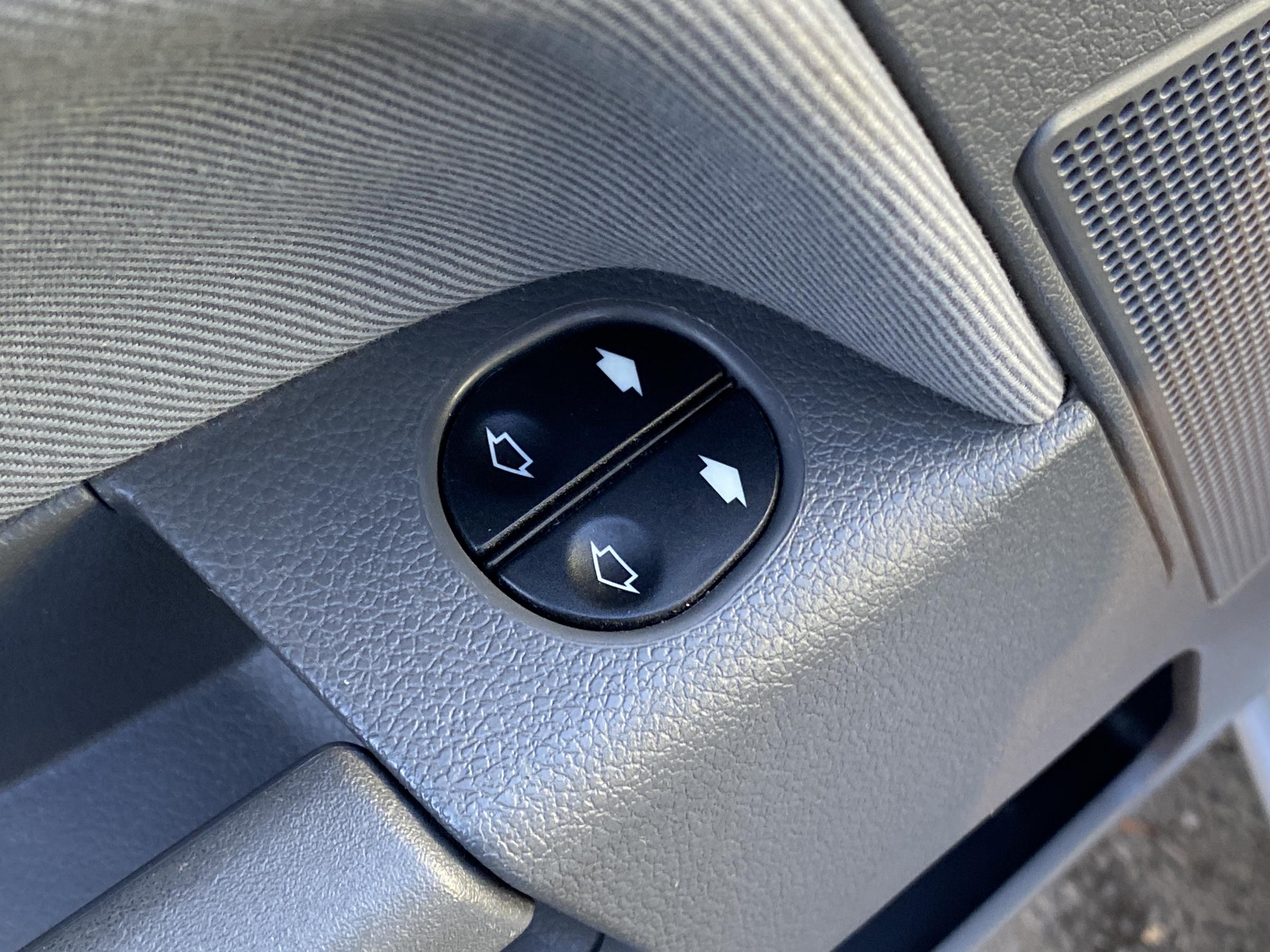 Ford Fusion, 2002 - pohled č. 11