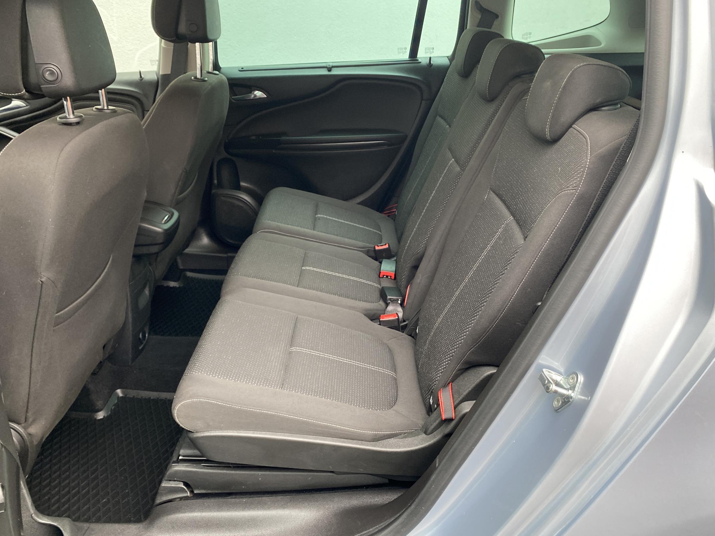Opel Zafira, 2017 - pohled č. 10