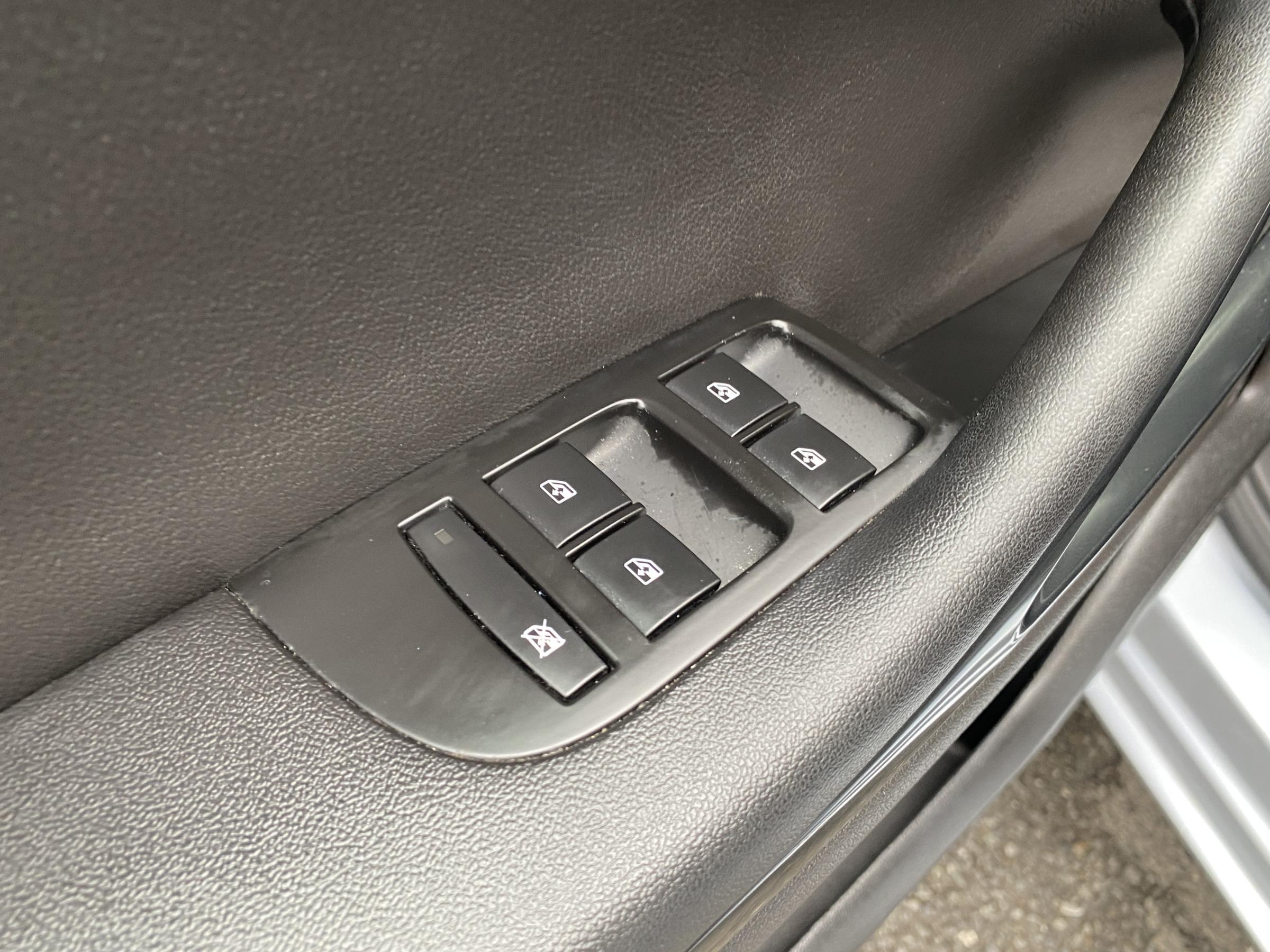 Opel Zafira, 2017 - pohled č. 14