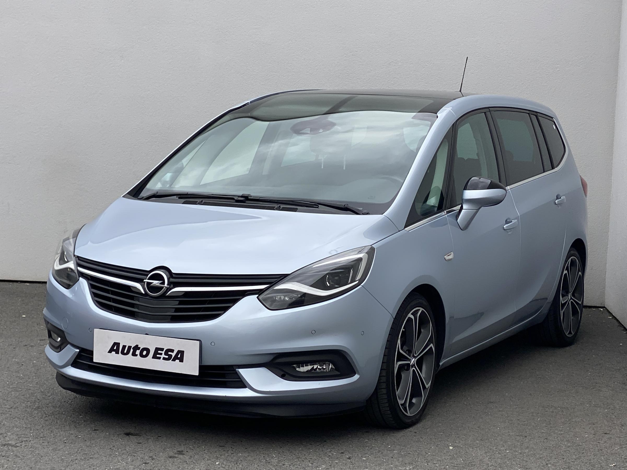 Opel Zafira, 2017 - pohled č. 3