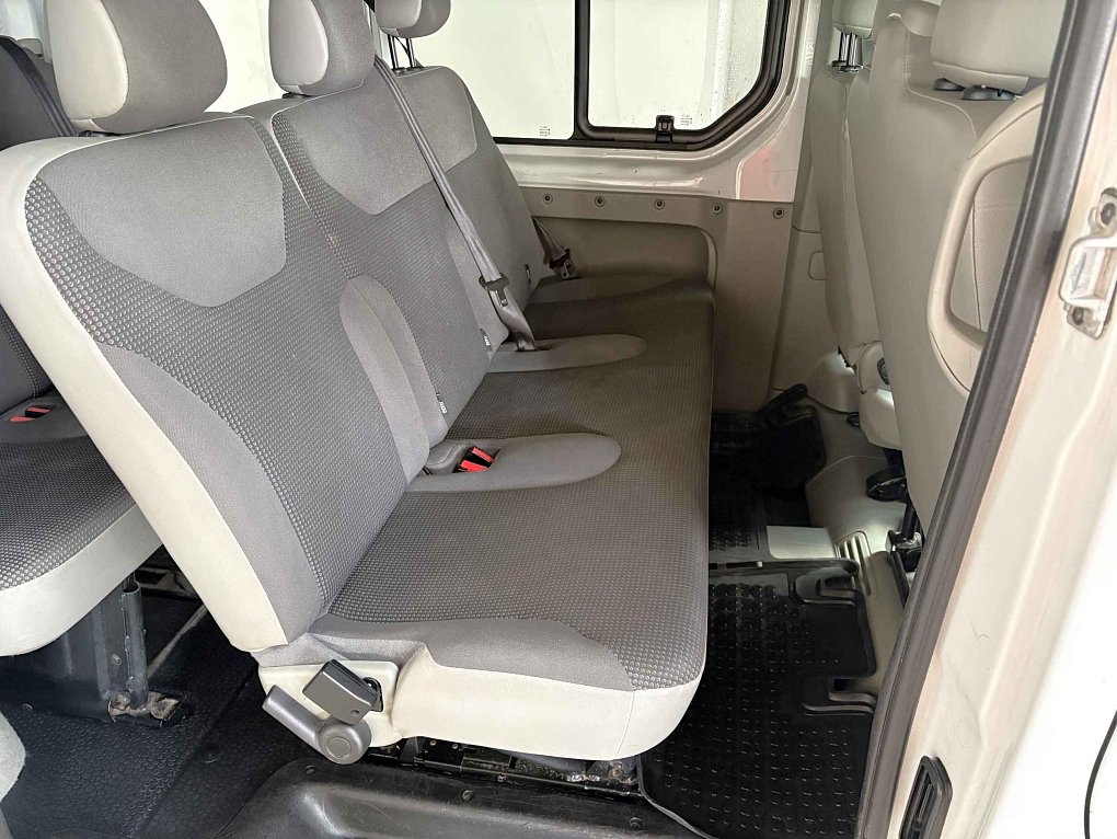 Opel Vivaro 2.0CDTi  9míst