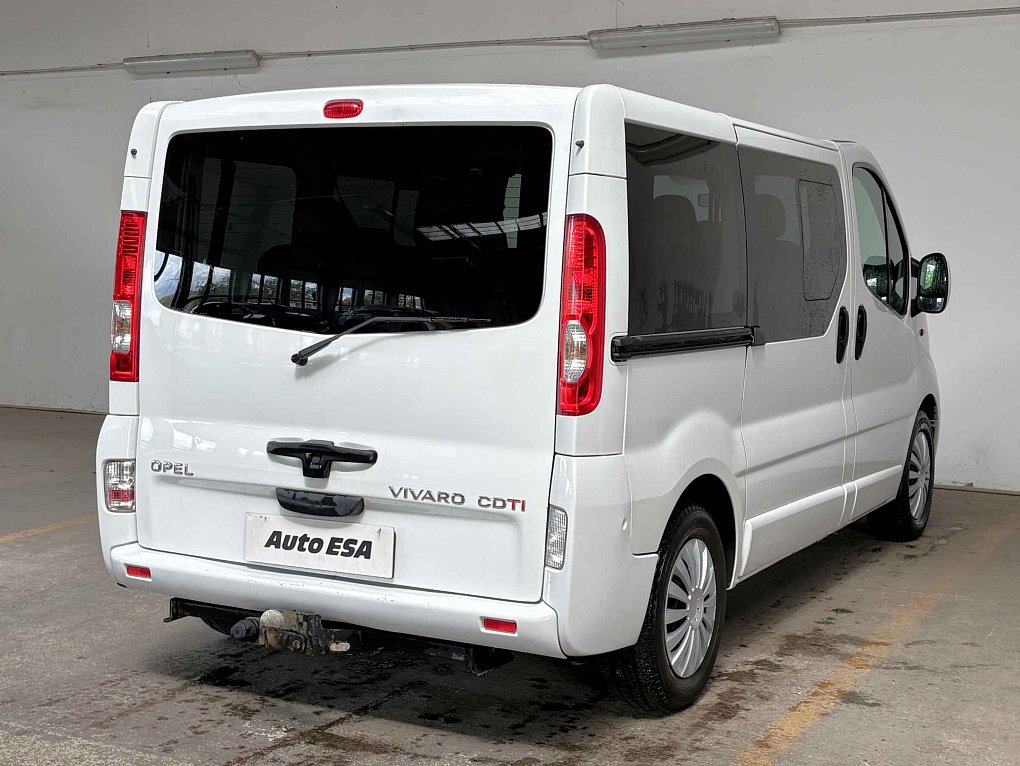 Opel Vivaro 2.0CDTi  9míst