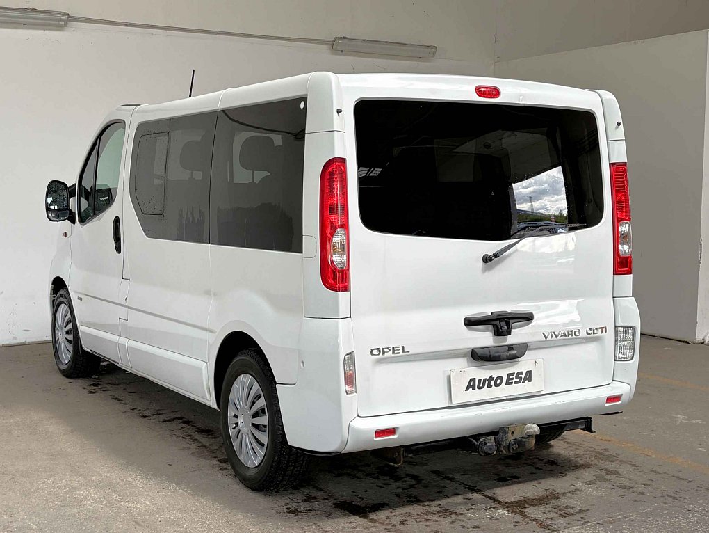 Opel Vivaro 2.0CDTi  9míst