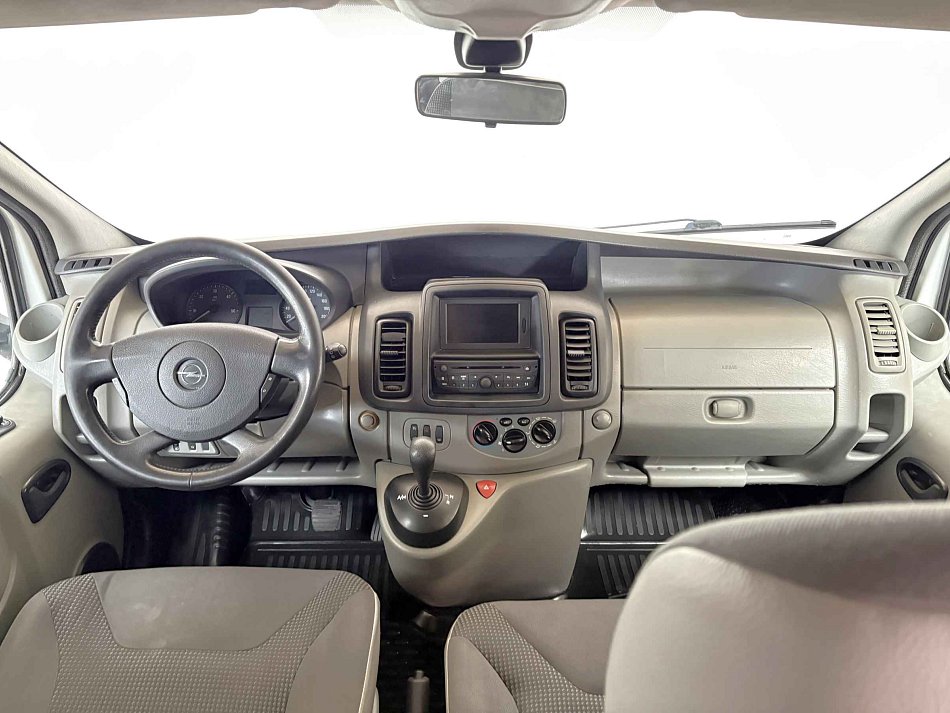 Opel Vivaro 2.0CDTi  9míst