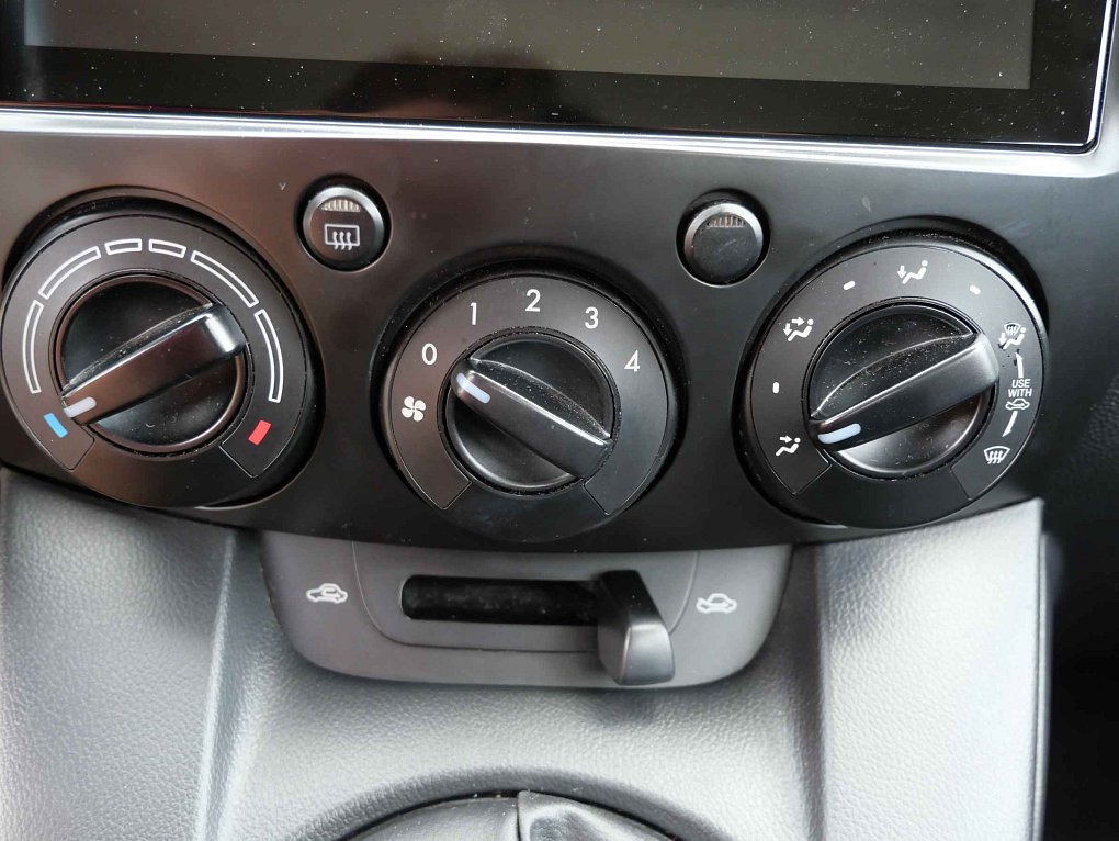 Mazda 2 1.3 i 