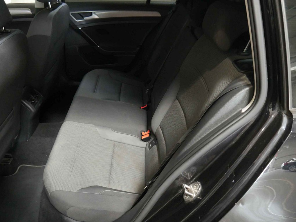 Volkswagen Golf 1.6TDi 
