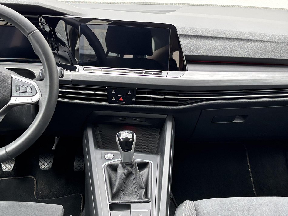 Volkswagen Golf 2.0 TDi Style