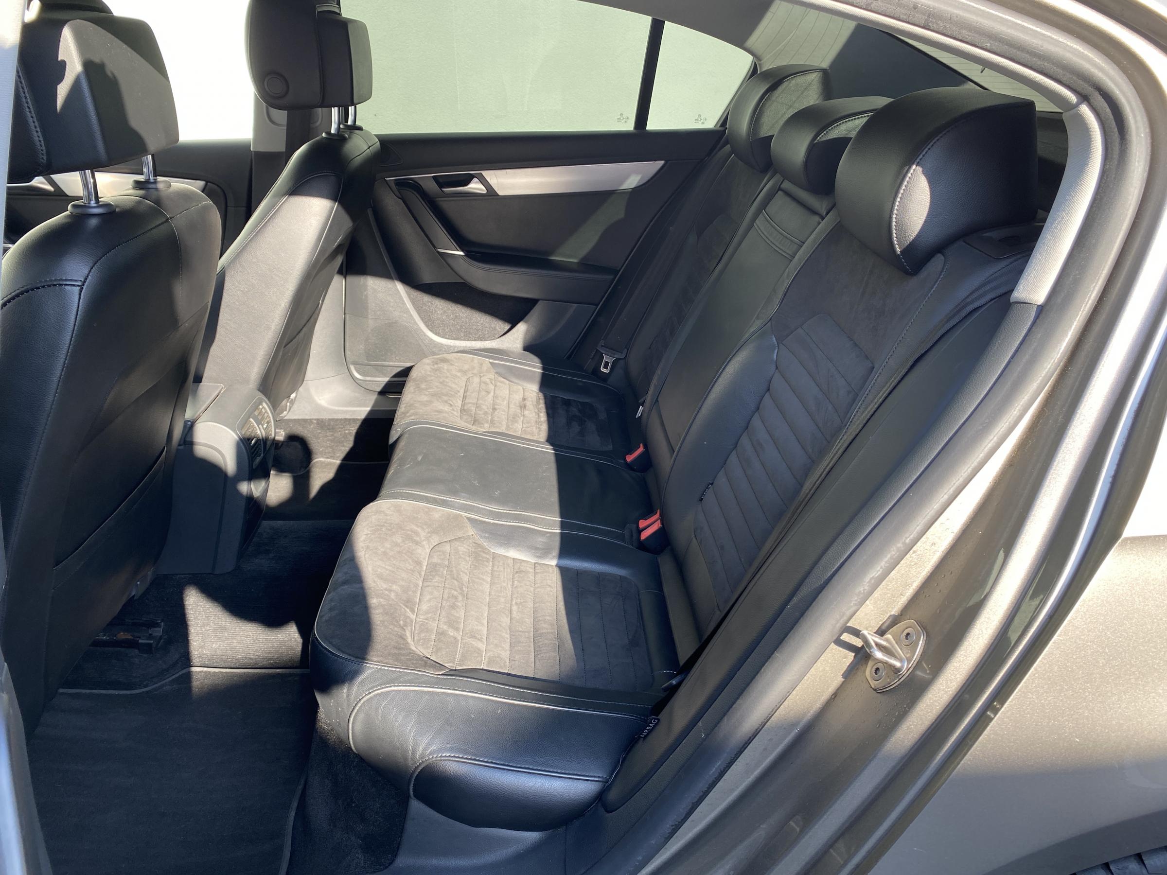 Volkswagen Passat, 2012 - pohled č. 10