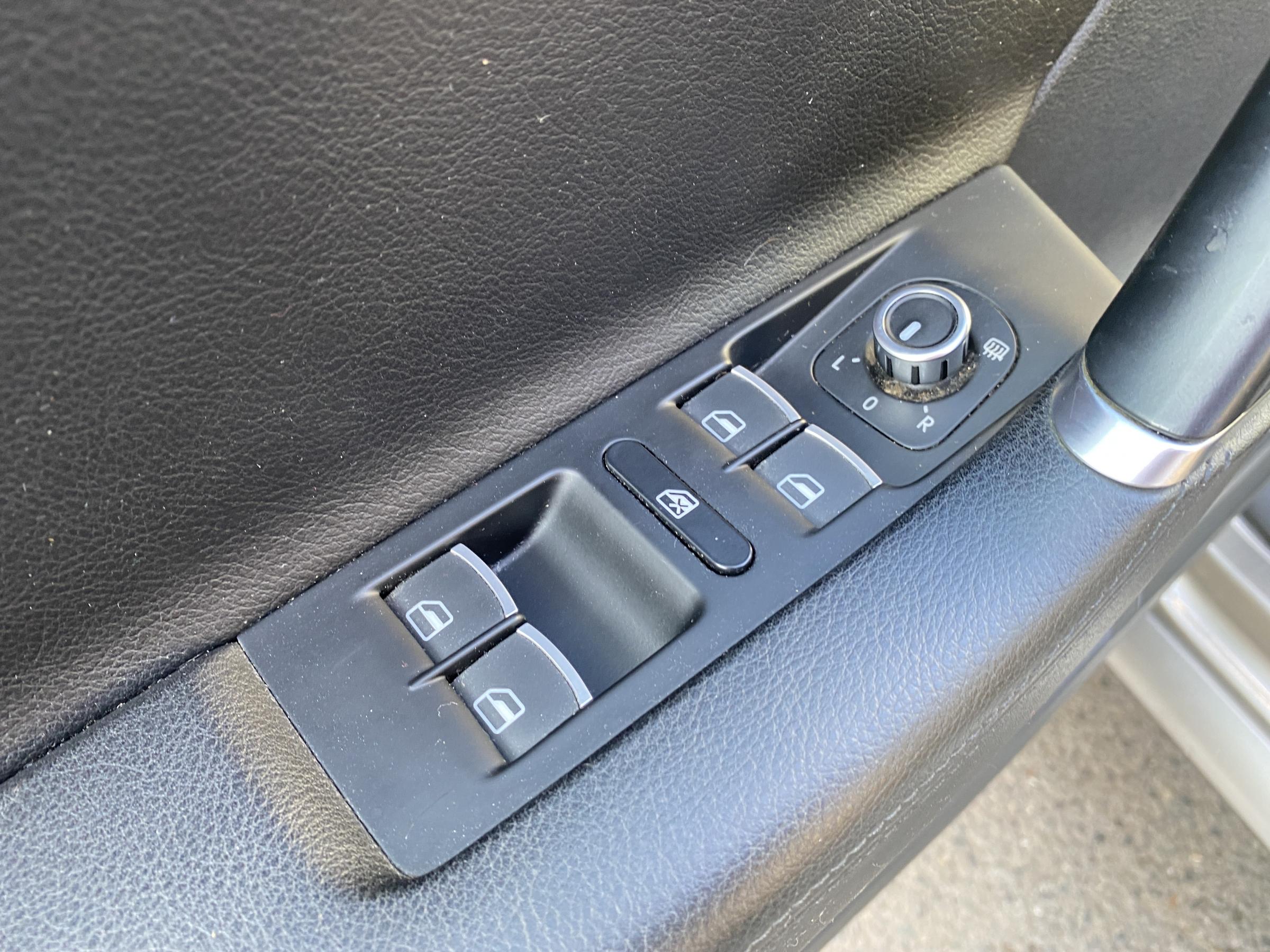 Volkswagen Passat, 2012 - pohled č. 13