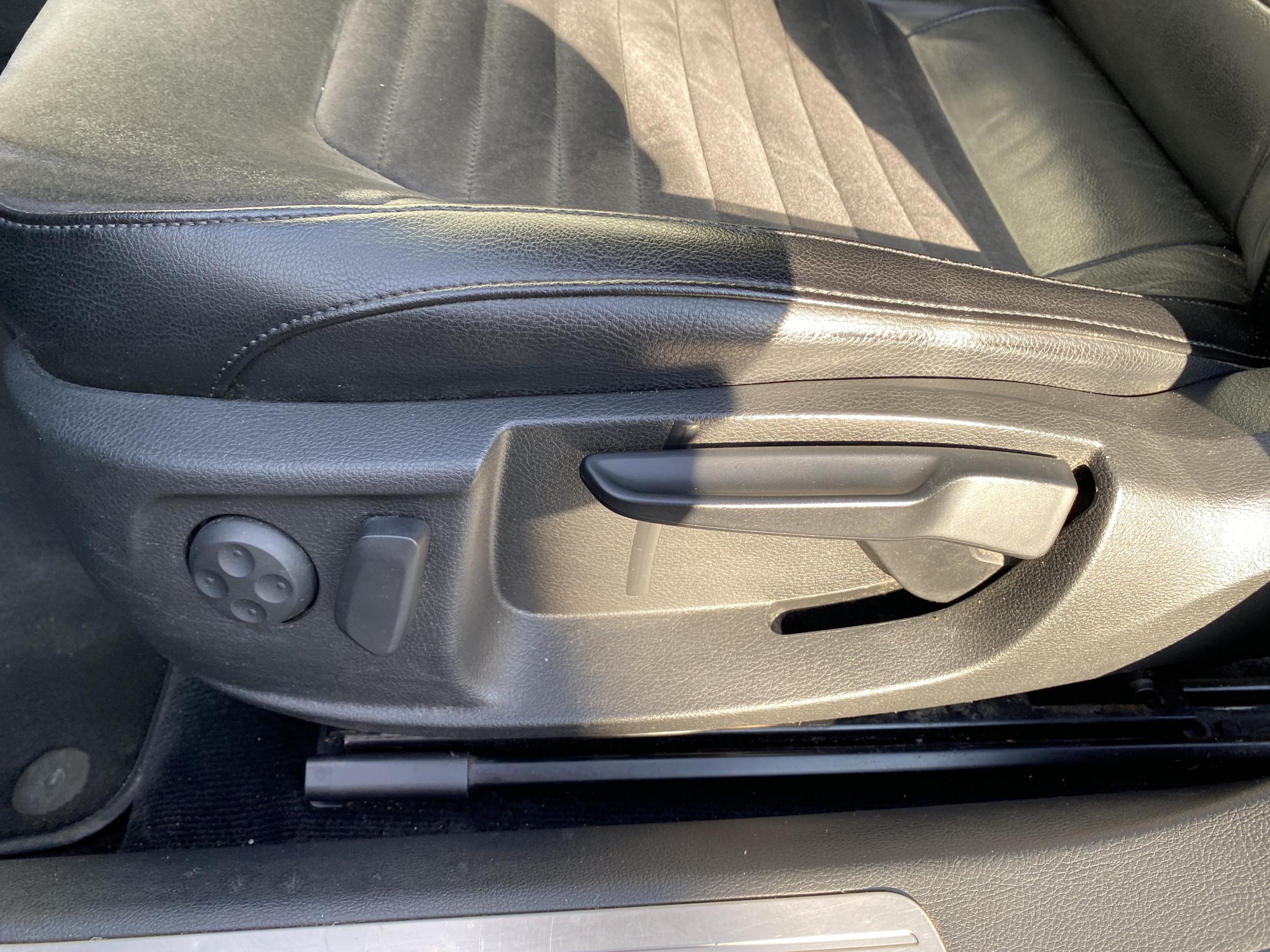 Volkswagen Passat, 2012 - pohled č. 15