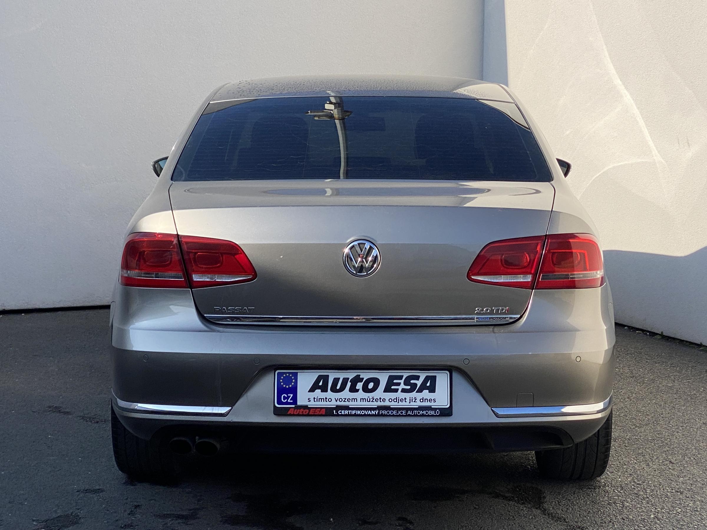 Volkswagen Passat, 2012 - pohled č. 5