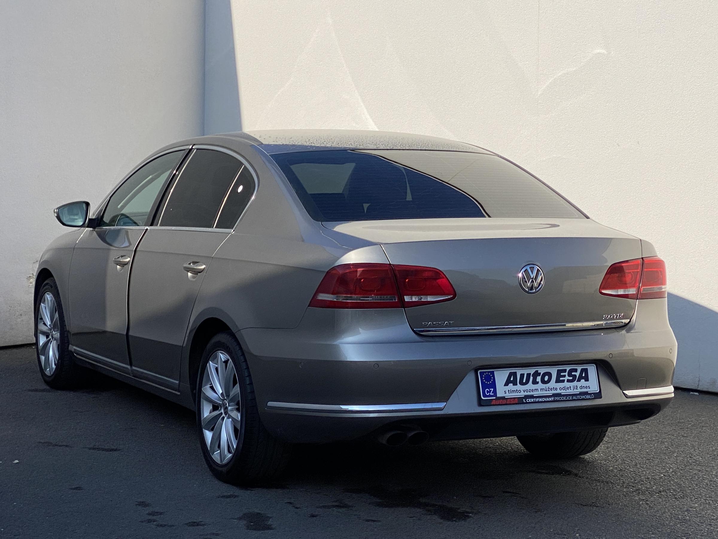 Volkswagen Passat, 2012 - pohled č. 6