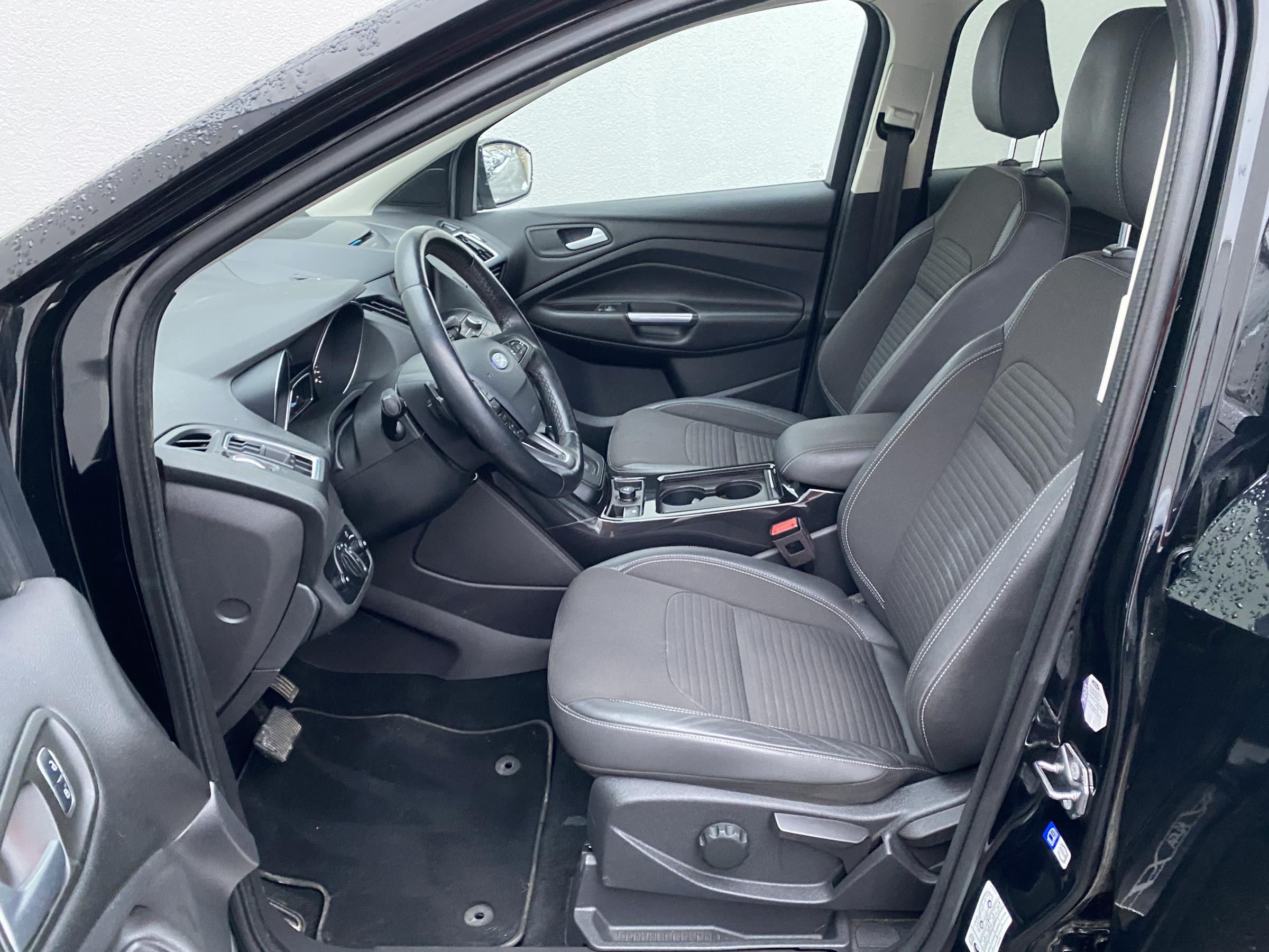 Ford Kuga, 2017 - pohled č. 9