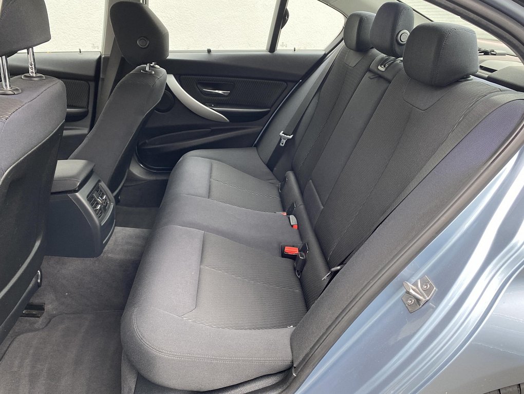 BMW Řada 3 2.0 i  328i