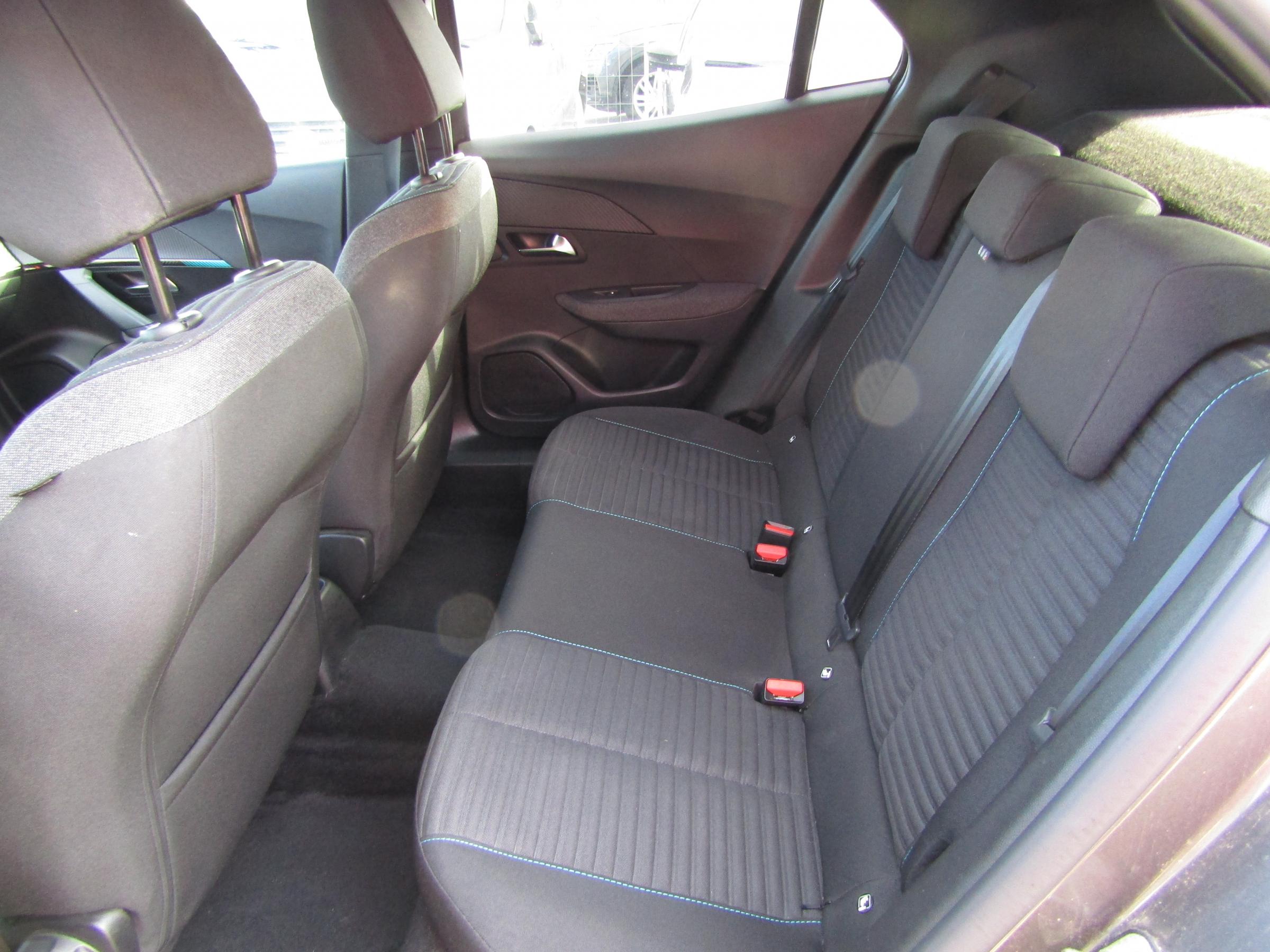 Peugeot 2008, 2021 - pohled č. 11