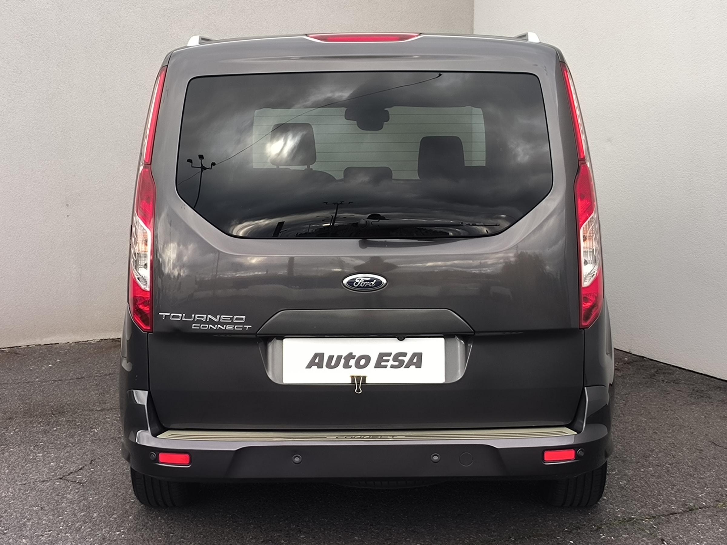 Ford Tourneo Connect, 2015 - pohled č. 5