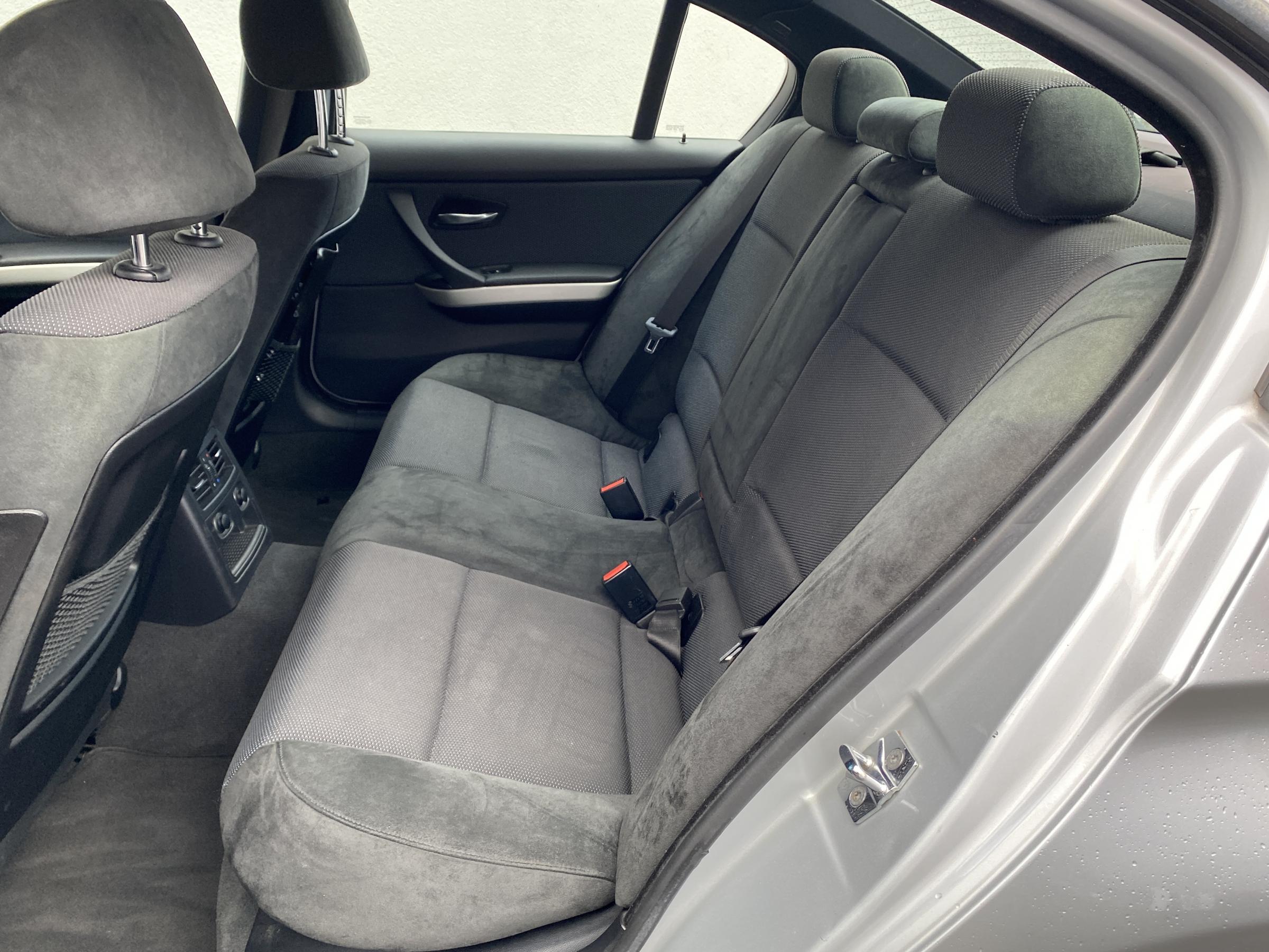 BMW Řada 3, 2008 - pohled č. 10