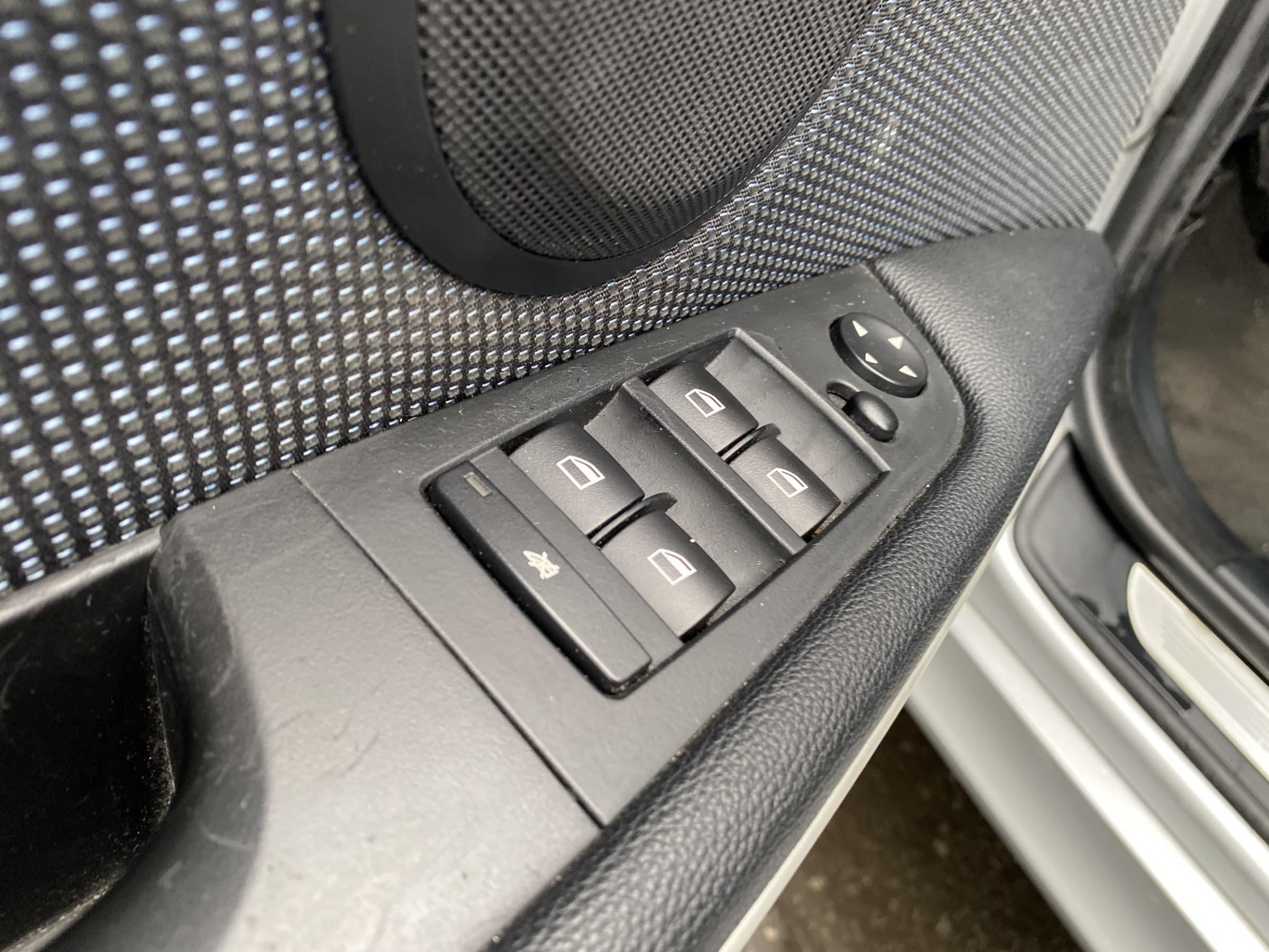 BMW Řada 3, 2008 - pohled č. 13