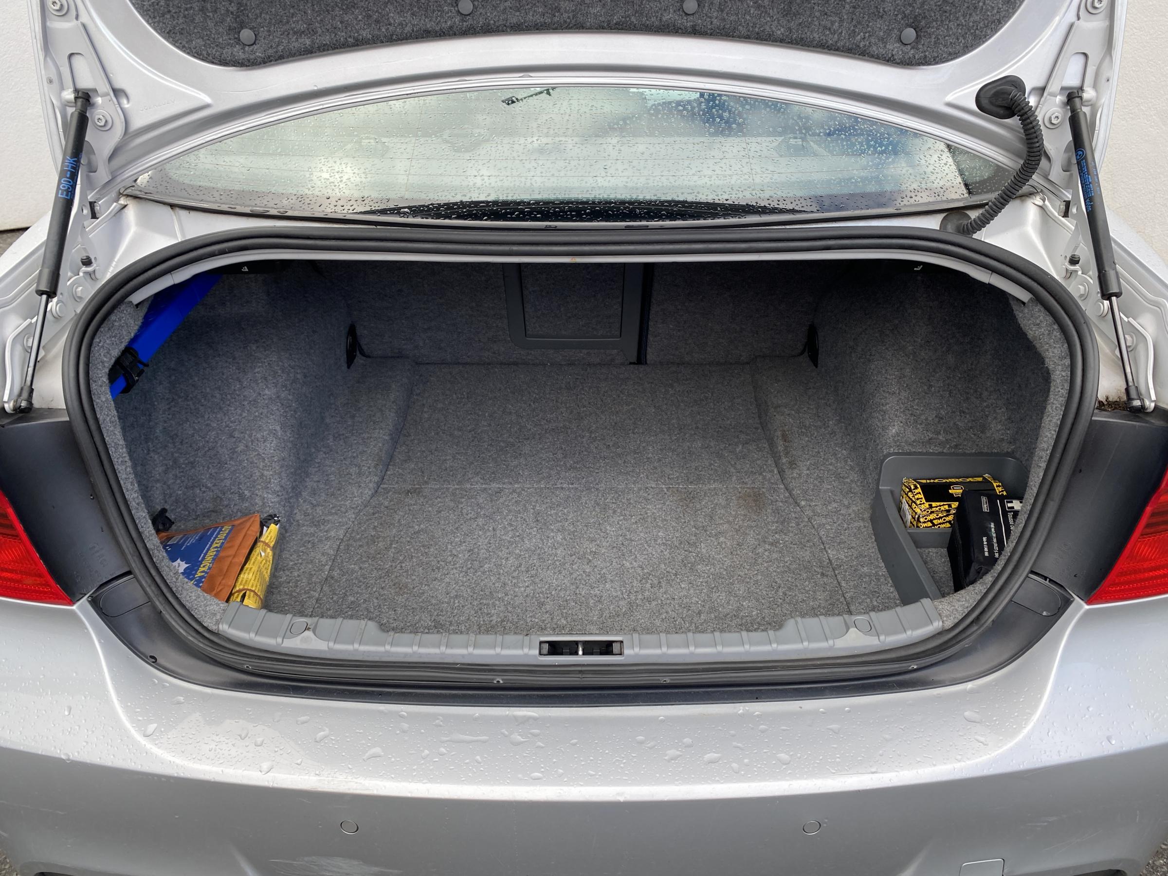 BMW Řada 3, 2008 - pohled č. 7