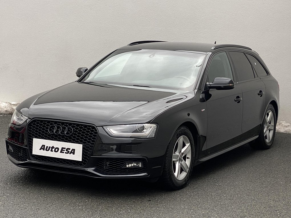 Audi A4 2.0 TDi S-line quattro