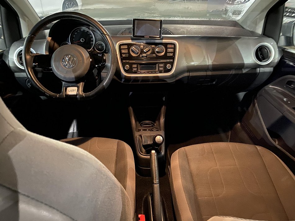 Volkswagen Up! 1.0 MPi CROSS