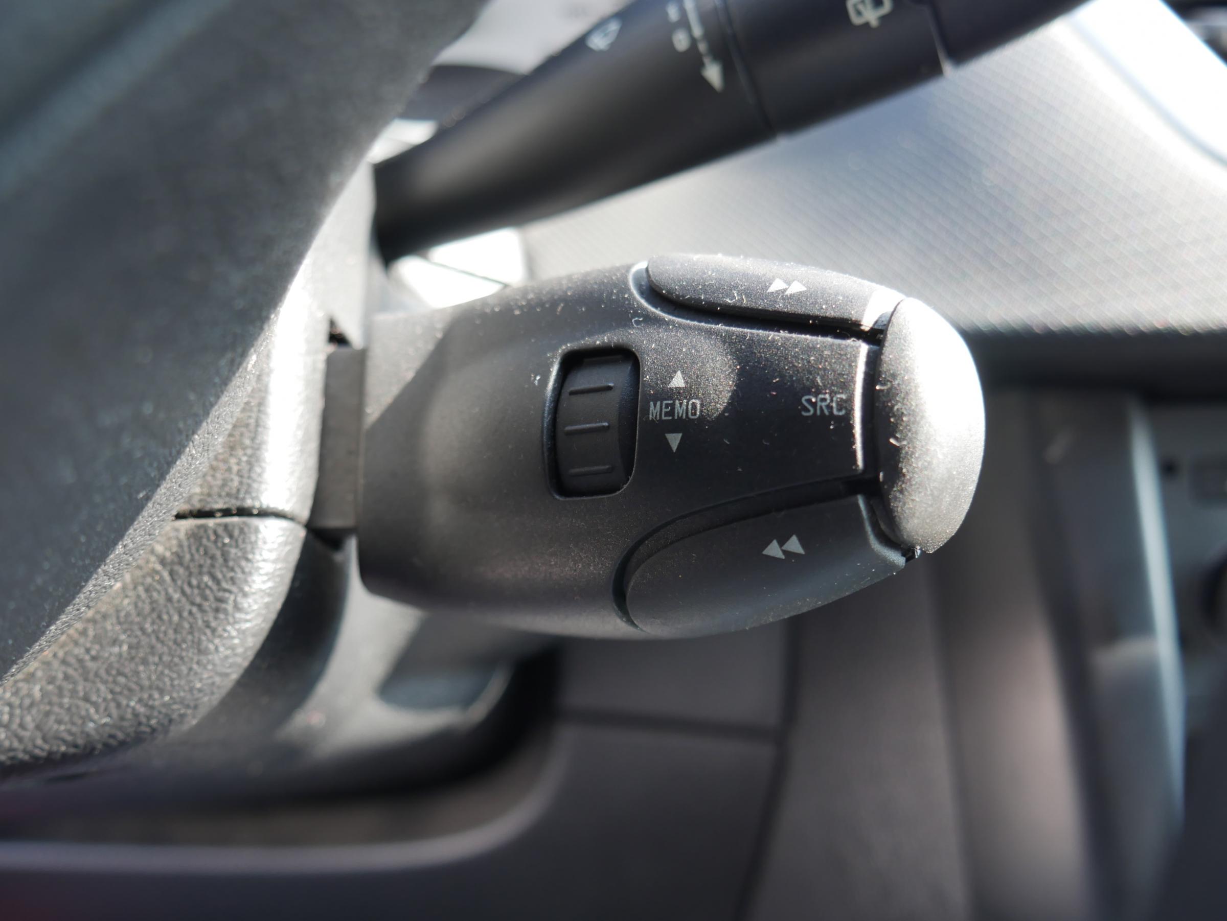 Peugeot 207, 2008 - pohled č. 12