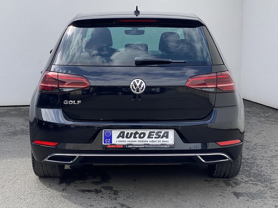 Volkswagen Golf 1.5 TSi 