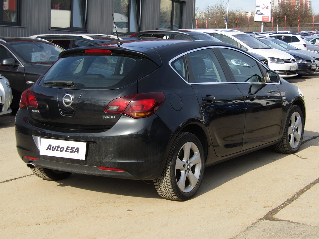 Opel Astra 1.4T 