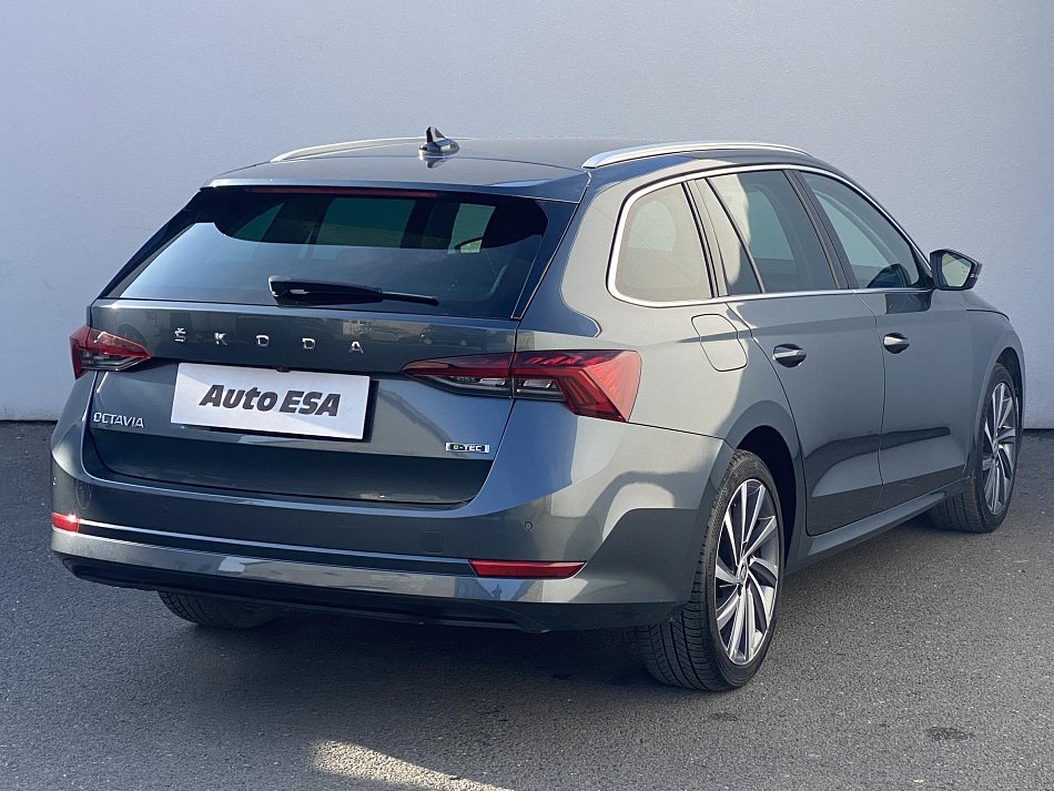 Škoda Octavia IV 1.5 e-TEC Style