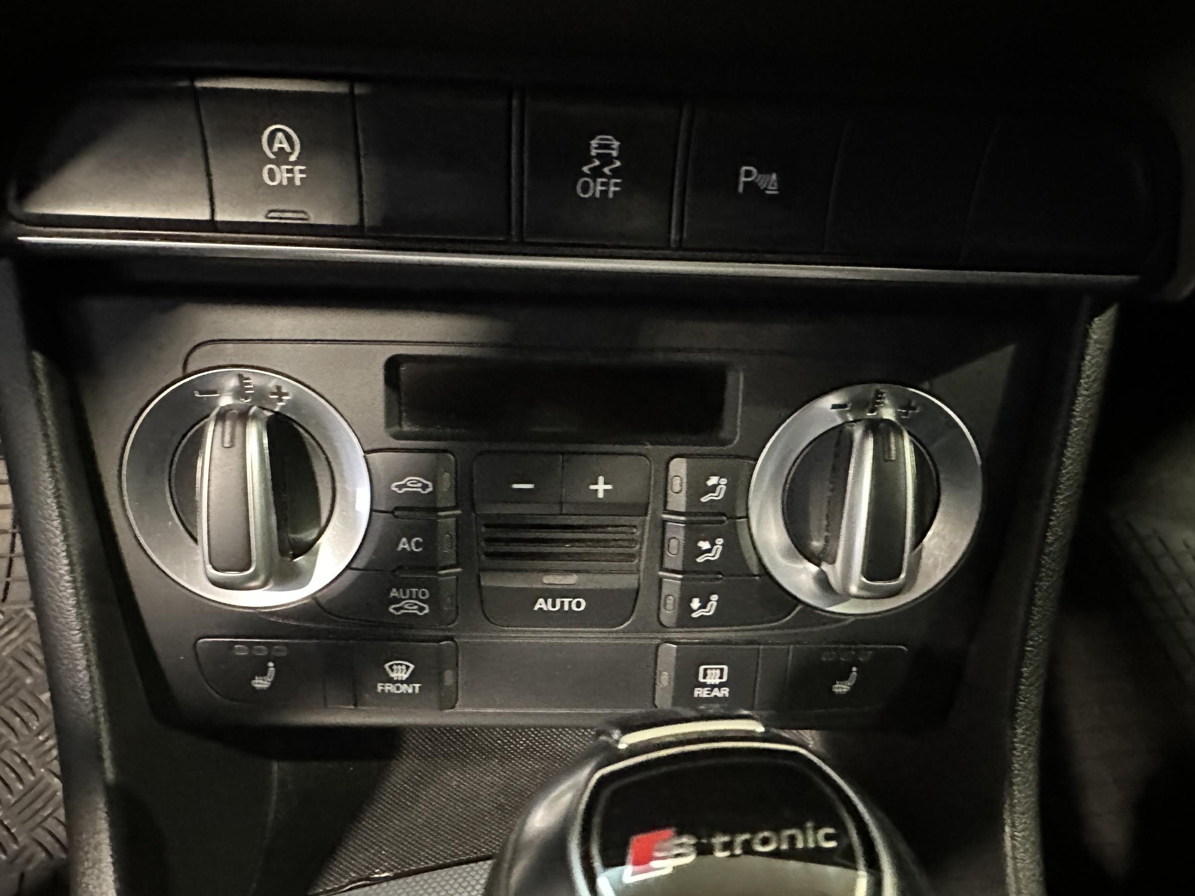 Audi Q3, 2012 - pohled č. 18